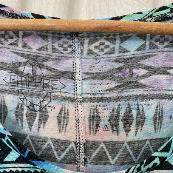 🌈5/$25 BUNDLE! Empyre Aztec print tye dye flowy shirt - Picture 3 of 5